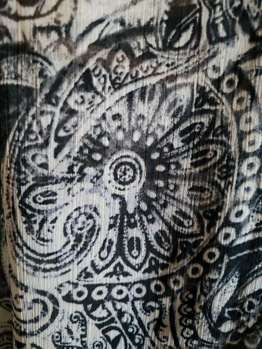 Lenço e colete estampado