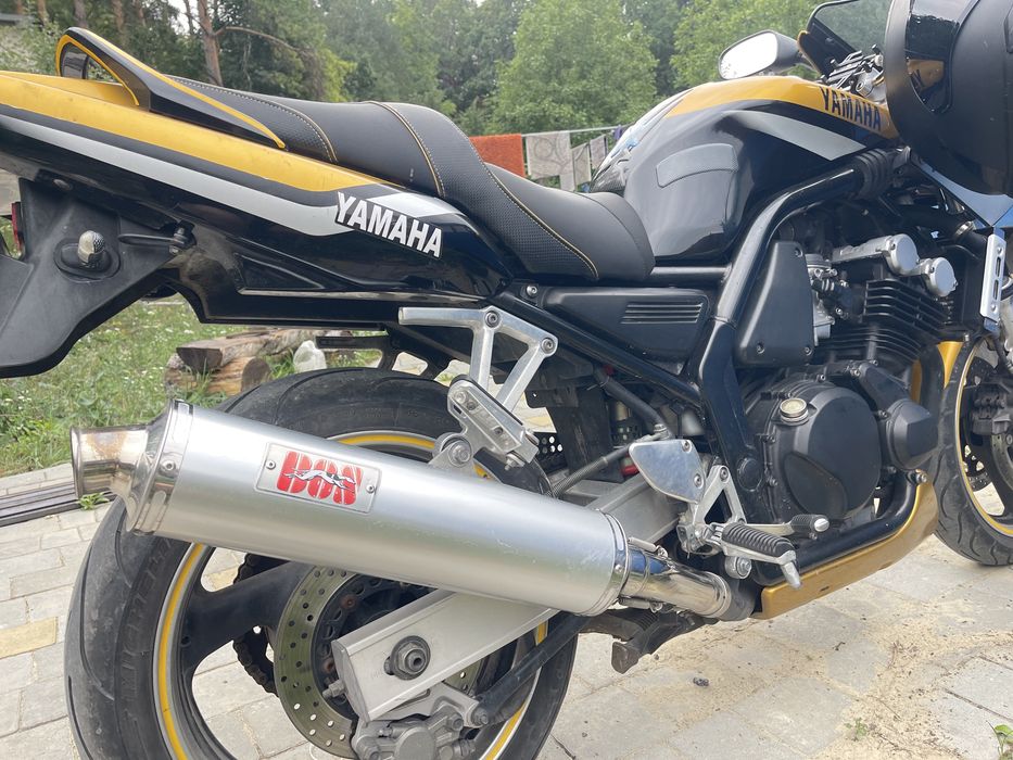 Yamaha FZS 600 Fazer