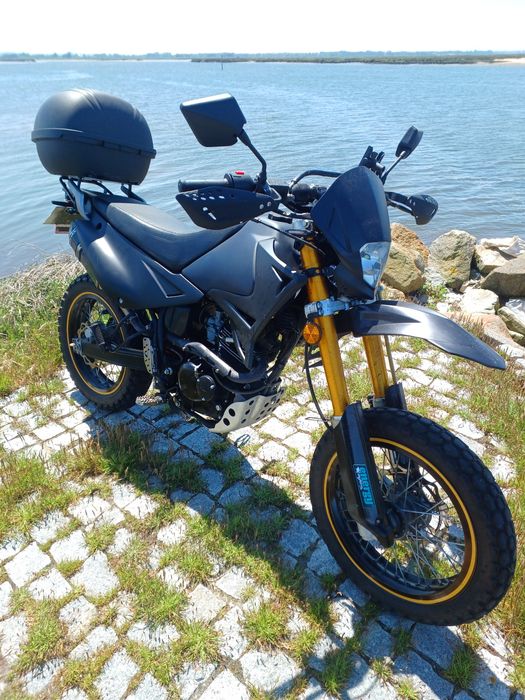 Moto 125cc poucos km