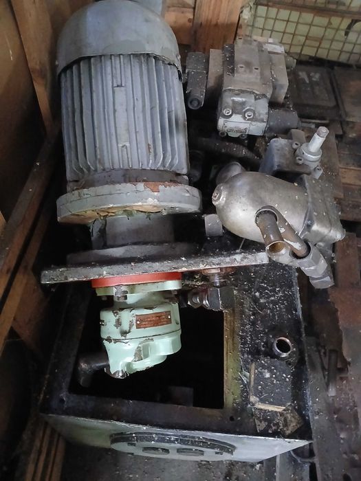 Pompa hydrauliczna olejowa z silnikiem