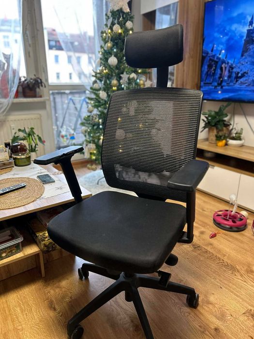 Krzesło ergonomiczne regulacja wysokości używane