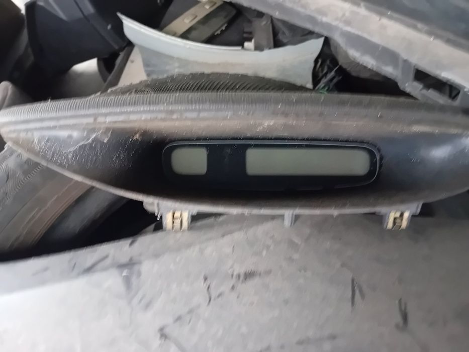 Екранчик Рено лагуна2