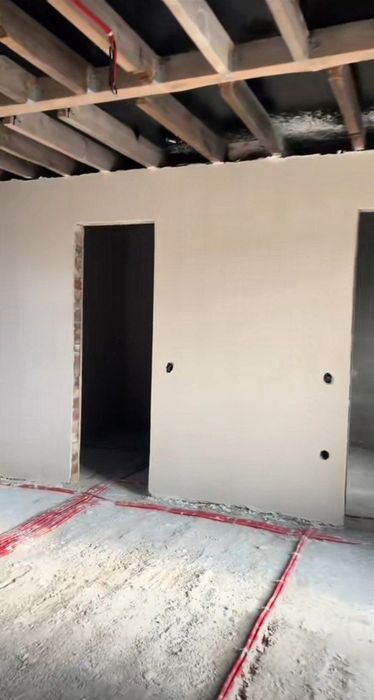 Штукатурка стін. Цементна/бетонна штукатурка стін