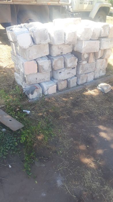 Фундаментные блоки/стройматериалы