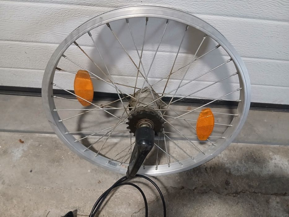 Roda 20"  Cubo Sturmey 3 velocidades