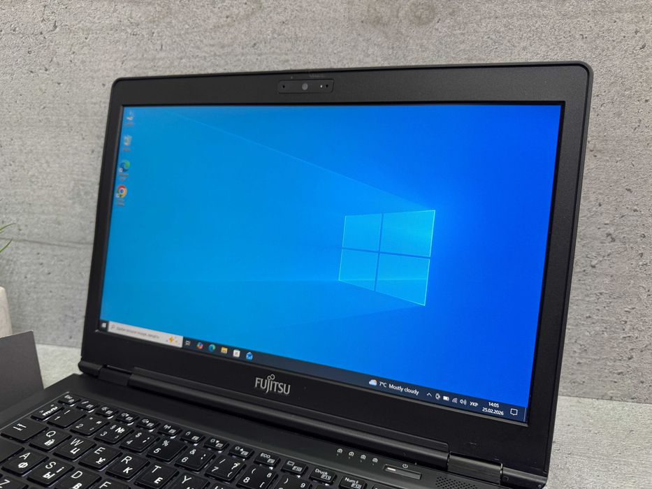 Стильний ноутбук Fujitsu U729/i3-8145u/12.5"/8gb ddr4/FullHD