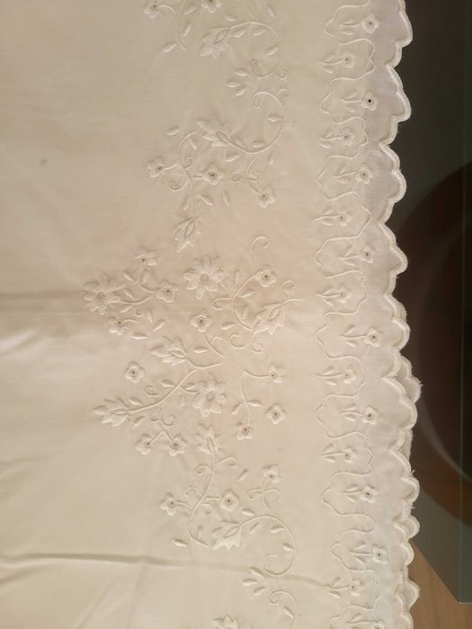 Lençóis Florais Bordados à Mão – Bordadeira Candidinha