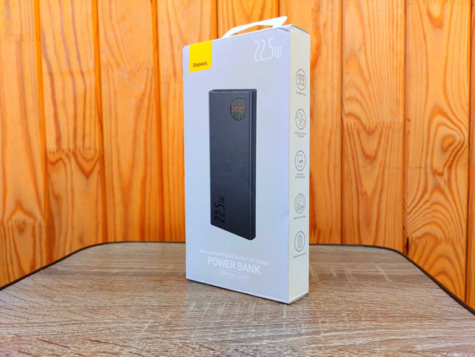 Новий павербанк Baseus швидка зарядка
