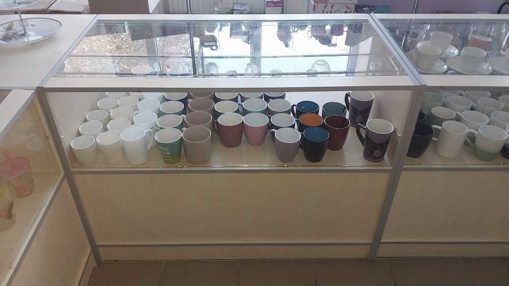 Торгові Вітрини Прилавки  Меблі для магазину Касса