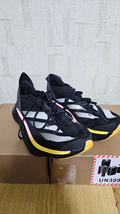 Бігові кросівки ADIZERO ADIOS PRO 3 M