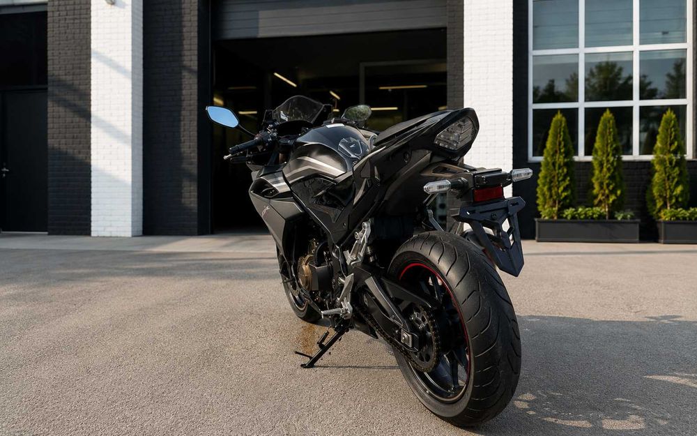 Honda CBR400R, 2022 рік, ABS
