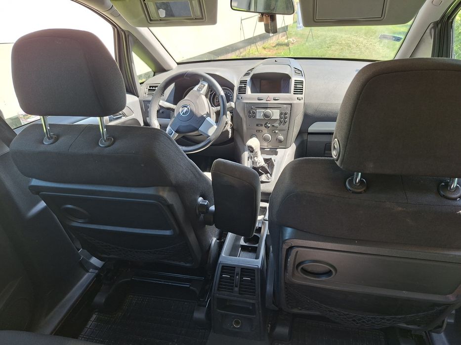 Opel Zafira b 2005 1.9 TDCI