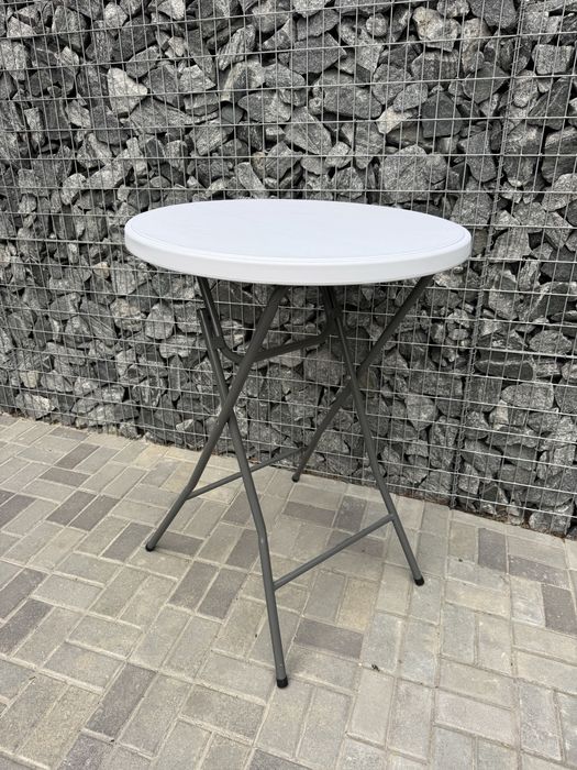 Оренда столів та стільців