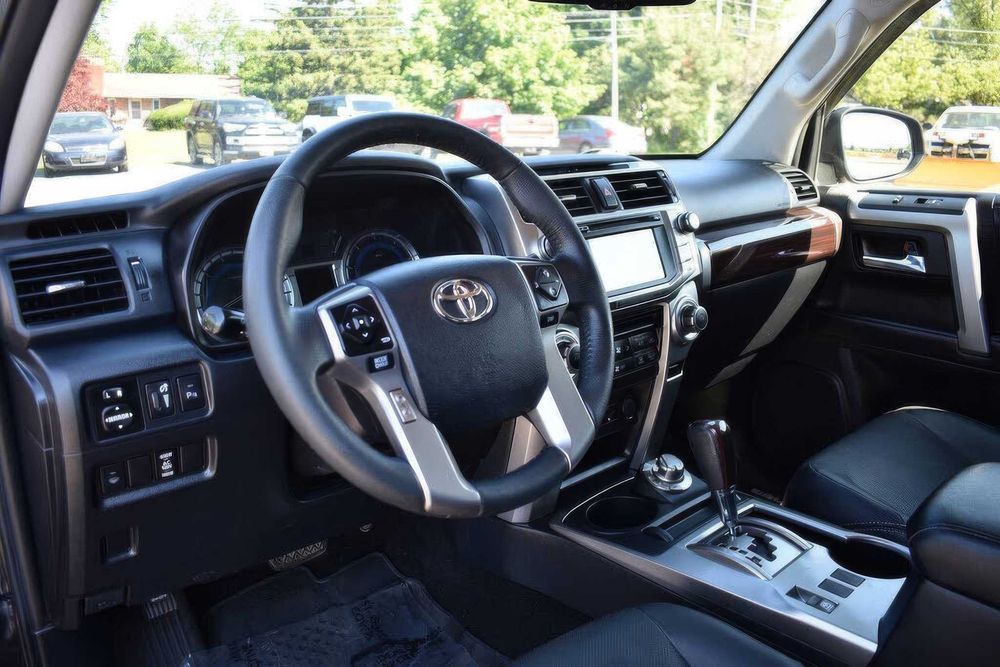 Toyota 4Runner      2018