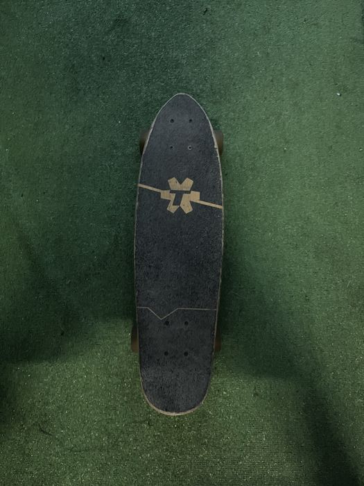 2 Skates Completos – Oxelo + Cruiser