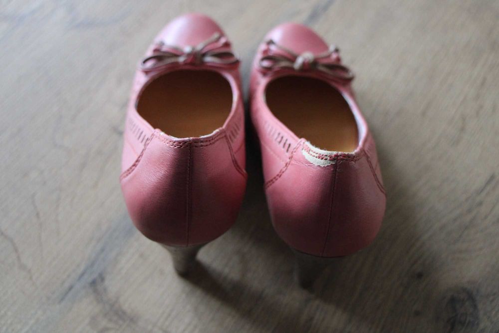 Buty półbuty szpilki Marco Tozzi 38 wkładka lekko ponad 24cm