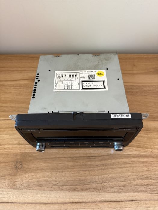Продам магнітолу RCD 310 Bosch