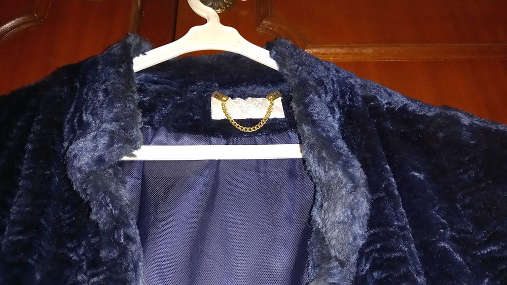 Casaco azul arroxeado