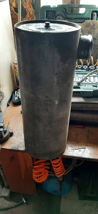 Бак топлівний  .