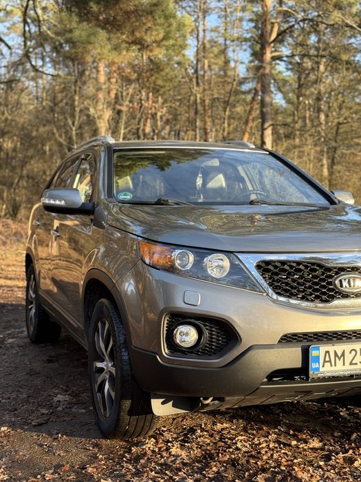 Kia Sorento 2010 VIN KNAKU811BB5110413 фото оголошення 3 з 9