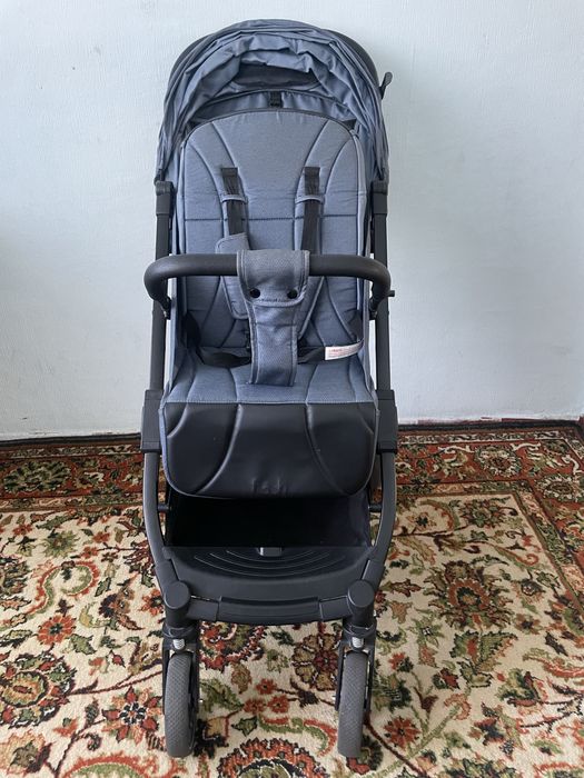 Продам прогулочную коляску