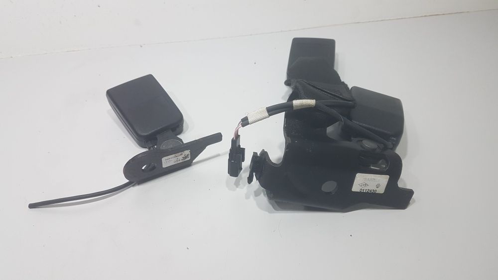 Zapinki Zapinka Pasa Tył Bezpieczeństwa Renault Laguna III Komplet