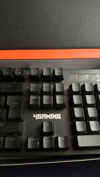 Teclado Gaming RGB