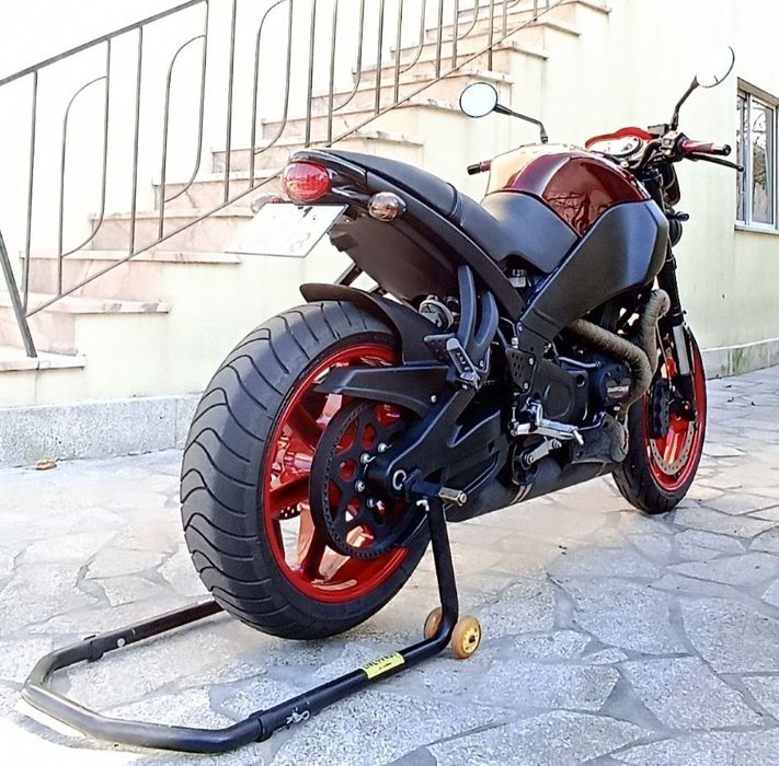 Naked Buell 1200 Harley Davidson