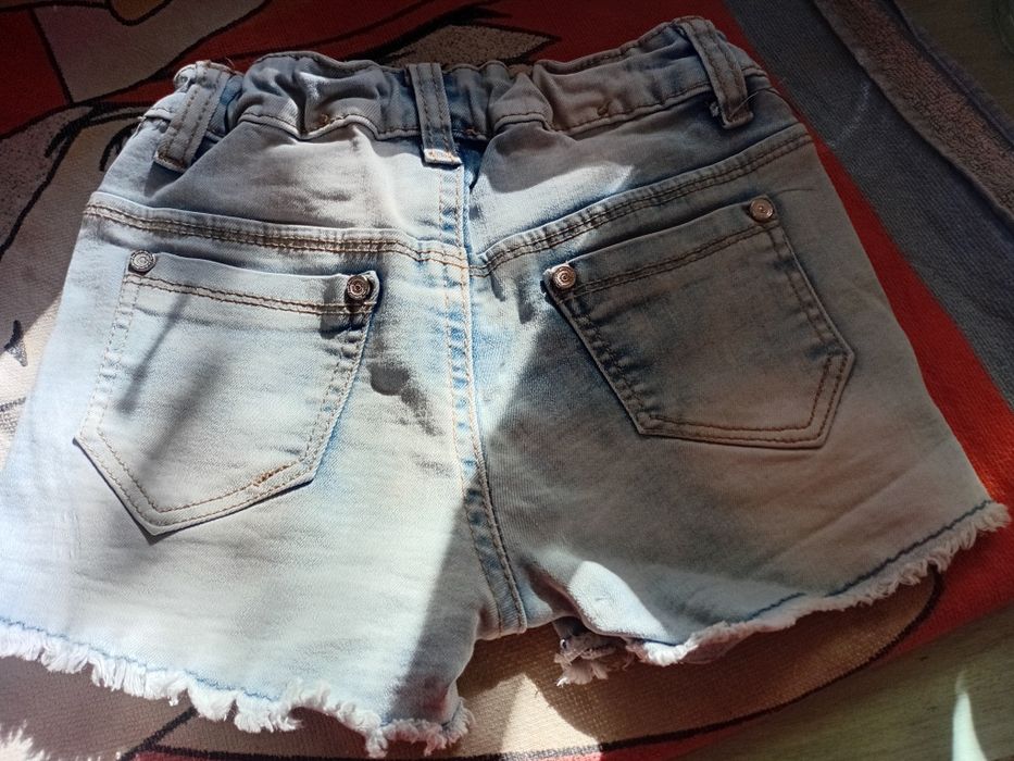 Модні шортіки для вашої маленької модніци.