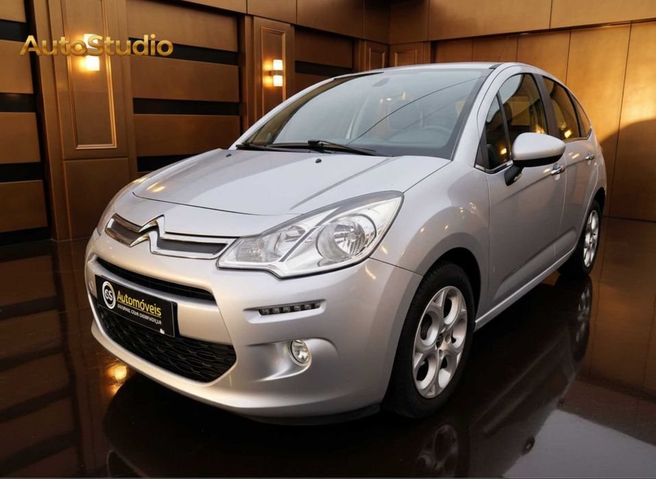 AutoStudio para Stand de Automóveis