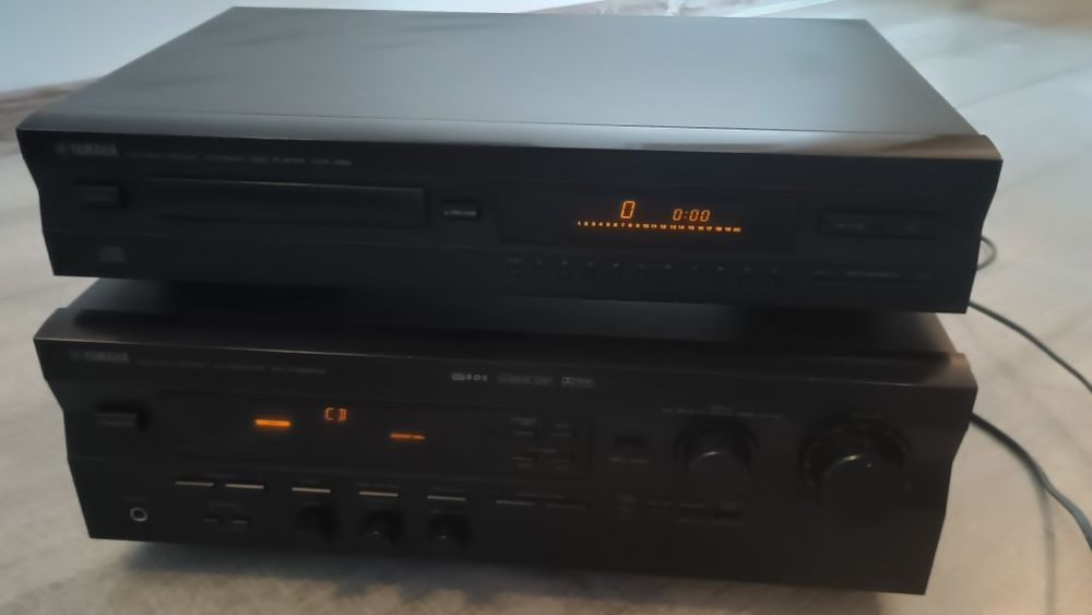 YAMAHA - Amplituner - odtwarzacz CD