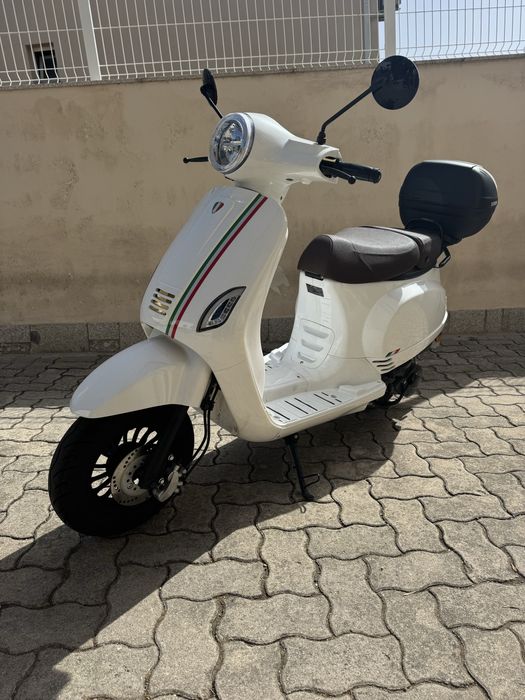 Scooter Branca 125cc