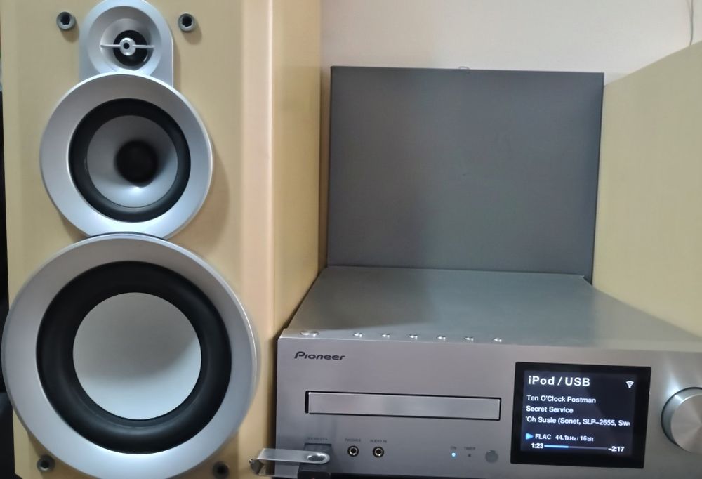Pioneer HM72  Hi-Fi сетевой CD ресивер