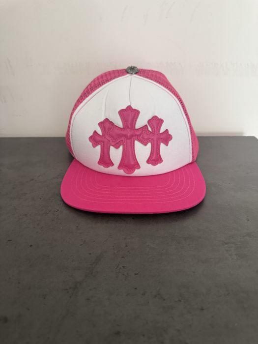 Różowa czapka Chrome Hearts