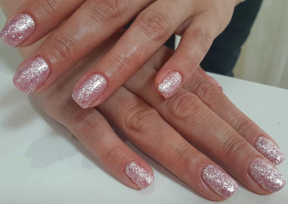 Зняття+манікюр+покриття гель-лаком 450 грн