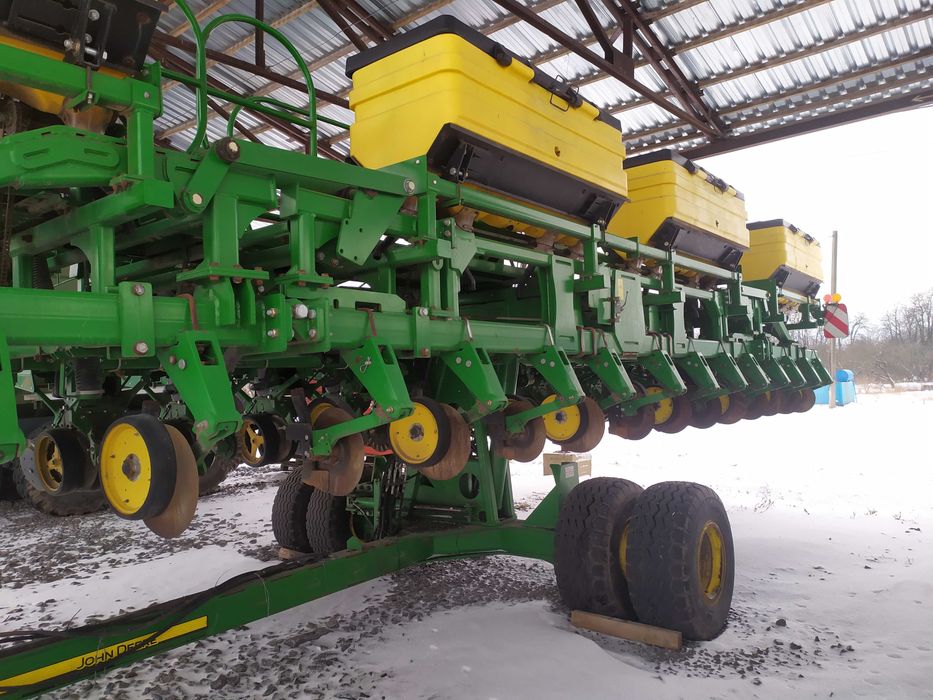 Сівалка точного висіву John Deere 1745,дуже добрий стан