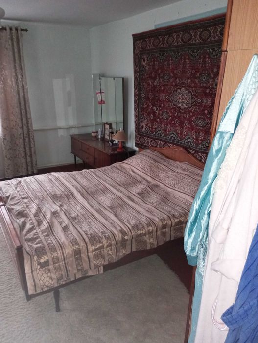 Продається будинок з земельною ділянкою