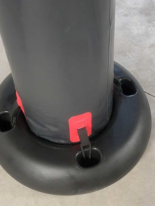 Saco de Boxe / Taekwondo Inflável (Base de Água) - Como Novo