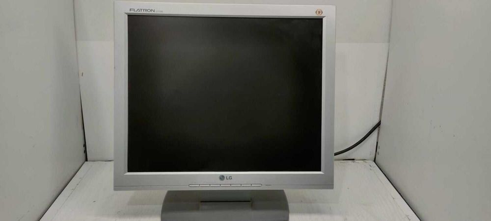 LCD-монітор LG Flatron L1715s TFT LCD 1280×1024 (5:4) 17дюймів вживаний робочий