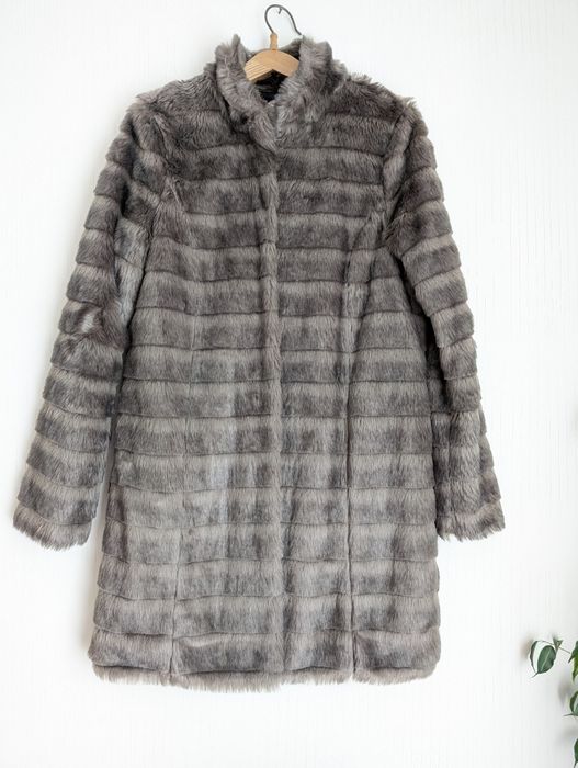 Жіноча шуба з штучного хутра. Розмір 40