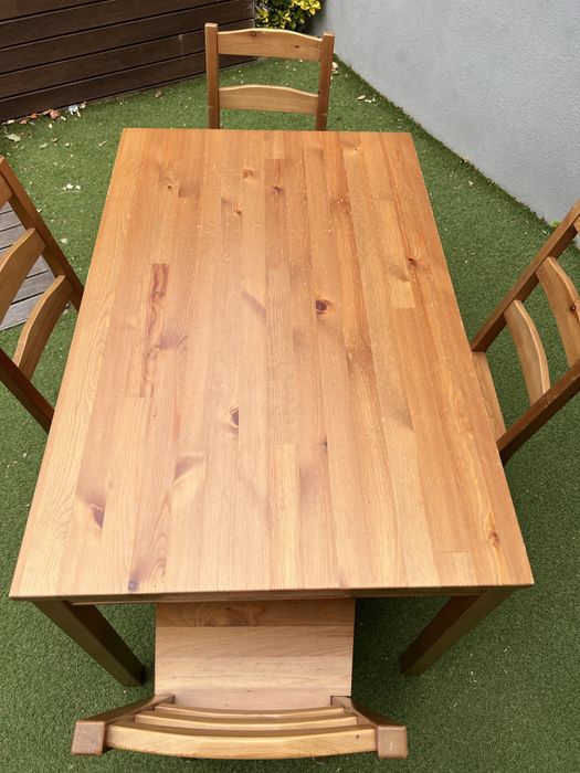 Mesa com 4 cadeiras Pinho Maciço - IKEA JOKKMOKK