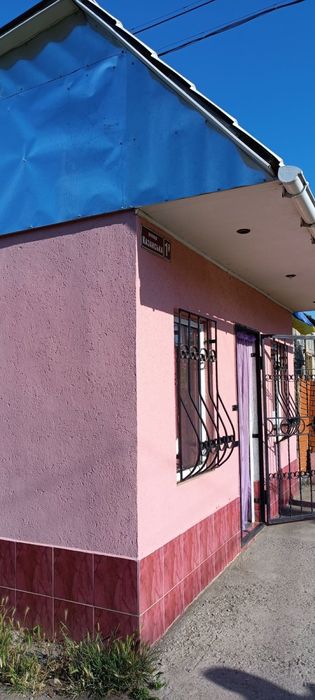 Приміщення ( під магазин, перукарню чи будь-який бізнес)