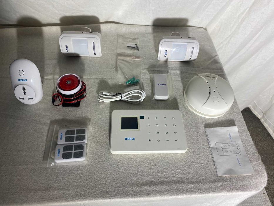 Kit Alarme Sem Fios KERUI Completo - GSM / Wi-Fi com Detetor de Fumo