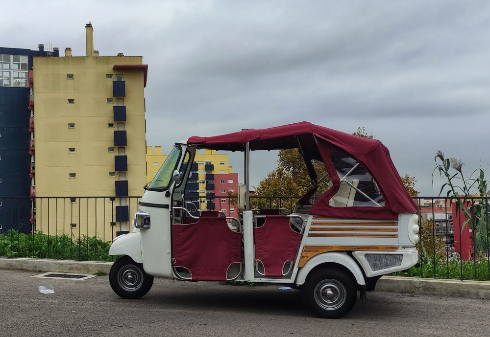 Tuk tuk , Ape Calessino