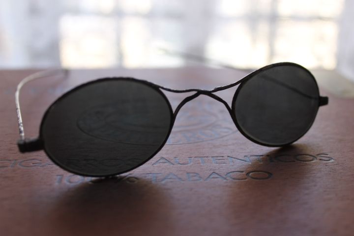 òCulos de sol muito antigos