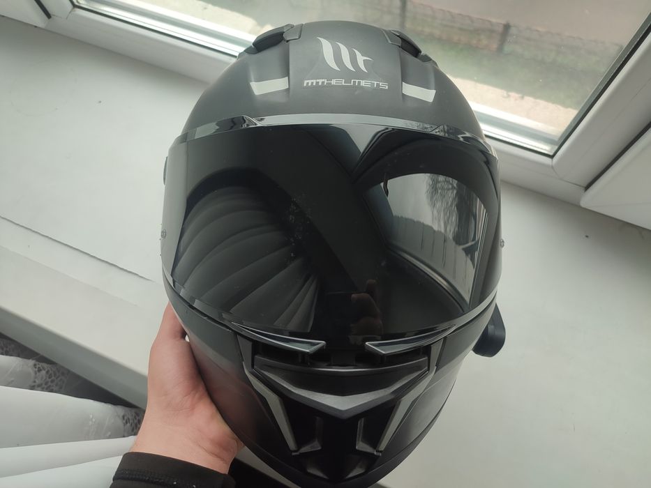 Срочно продам мотошлем