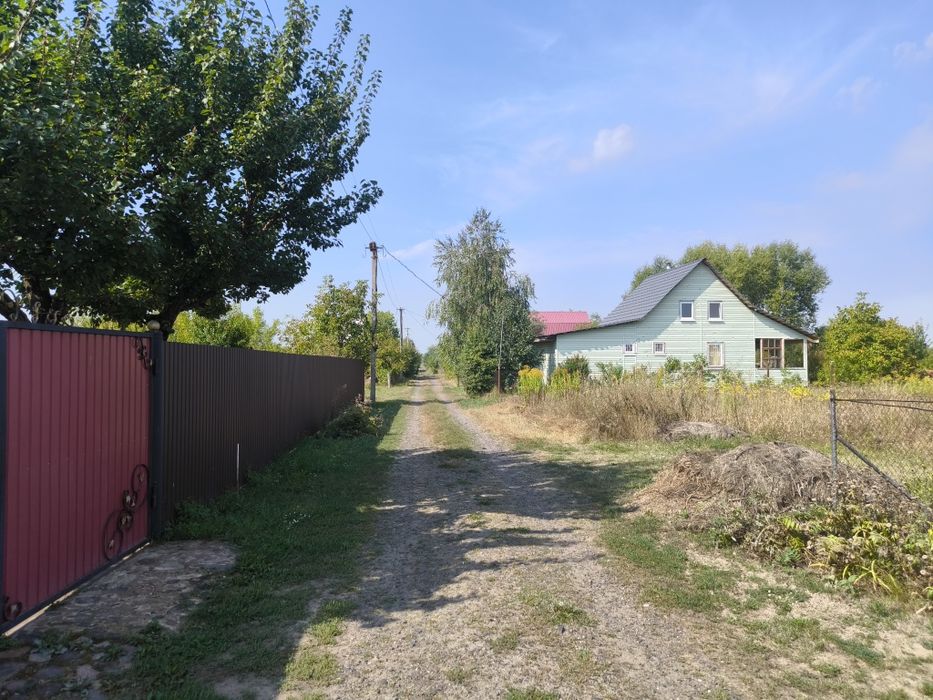 Продам дачу с. Мокрець Броварський район