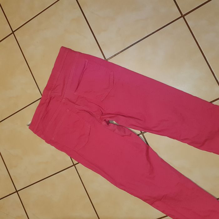 Tregginsy różowe jeansy rurki na gumę spodnie M&S