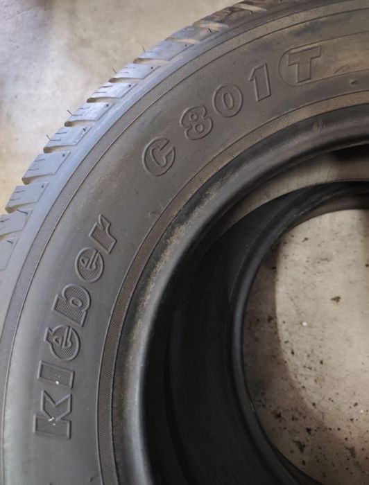 Pneus 165/80r14 Kleber C801T com 100% piso