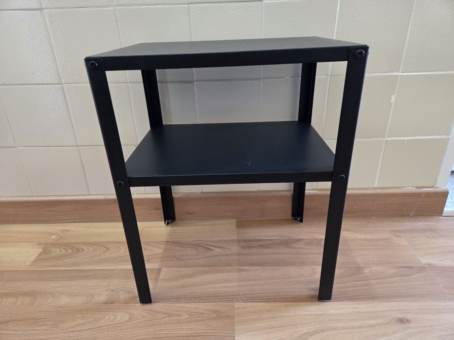 Mesa de cabeceira (preto) (KNARREVIK)